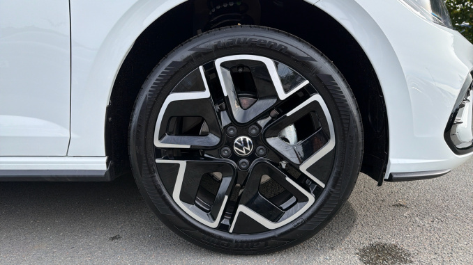 Volkswagen Polo 1.0 TSI R-Line 5dr Petrol Hatchback - Image 5